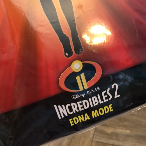 ✨LAST ONE!!✨ 🆕 disney incredibles 2 edna mode costume size medium - Picture 4 of 8